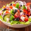 beyaz-peynirli-akdeniz-salatasi beyaz-peynirli-akdeniz-salatasi